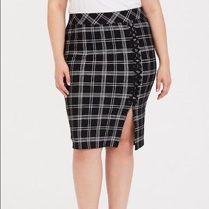 Torrid Plaid Pencil Lace Up Skirt NWT Size 1X